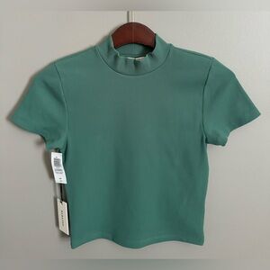 NWT Babaton Aritzia Formarib Mockneck Top Medium
